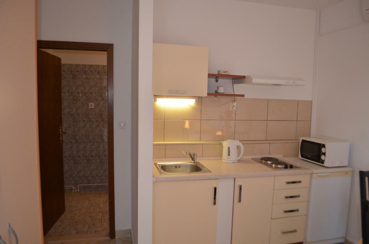 Apartman Darica Vid Primosten Ngoại thất bức ảnh